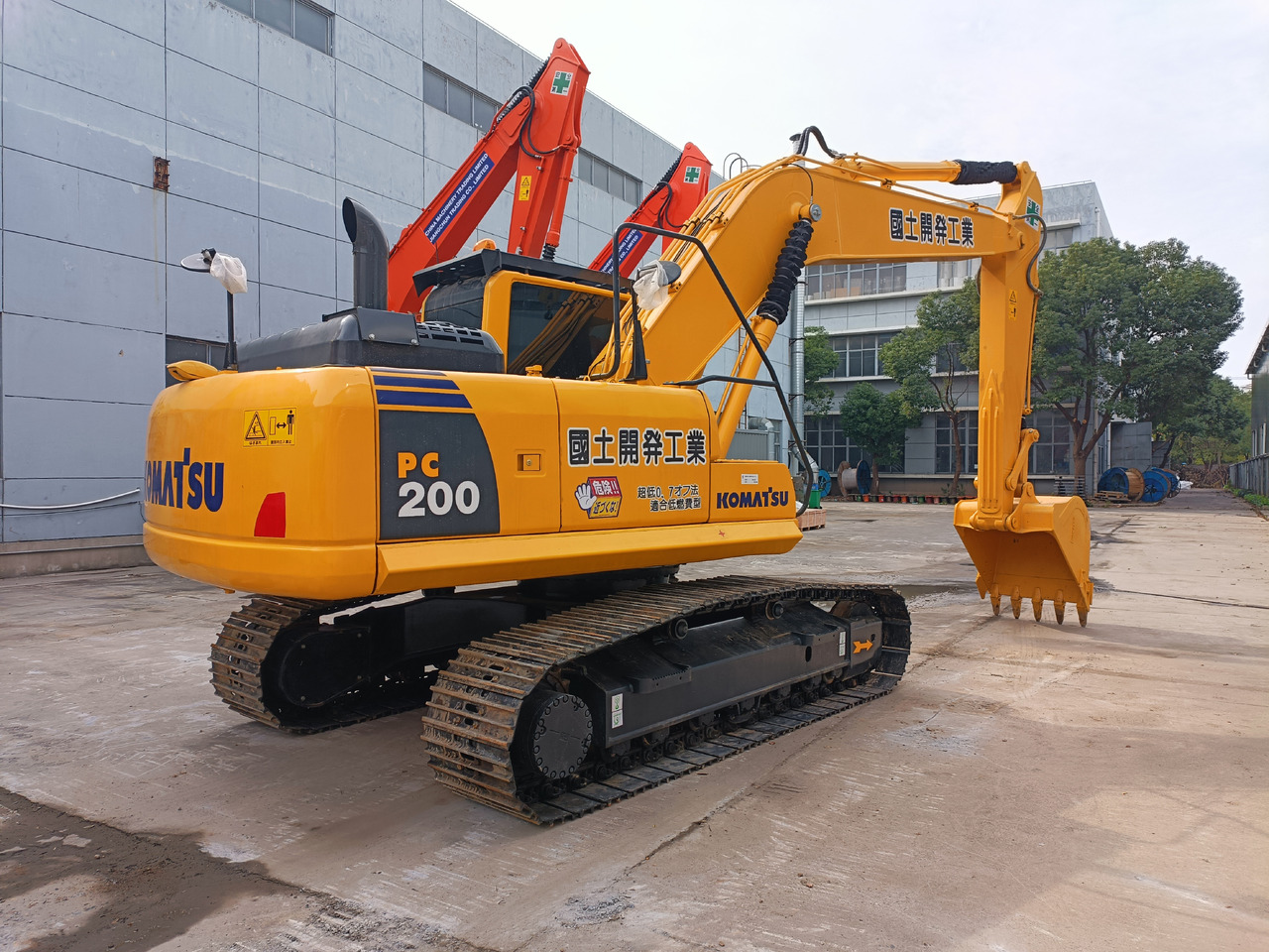 Komatsu Tracked Excavator PC200 Secondhand Condition - Pelle sur chenille: photos 4 Komatsu Tracked Excavator PC200 Secondhand Condition - Pelle sur chenille: photos 4