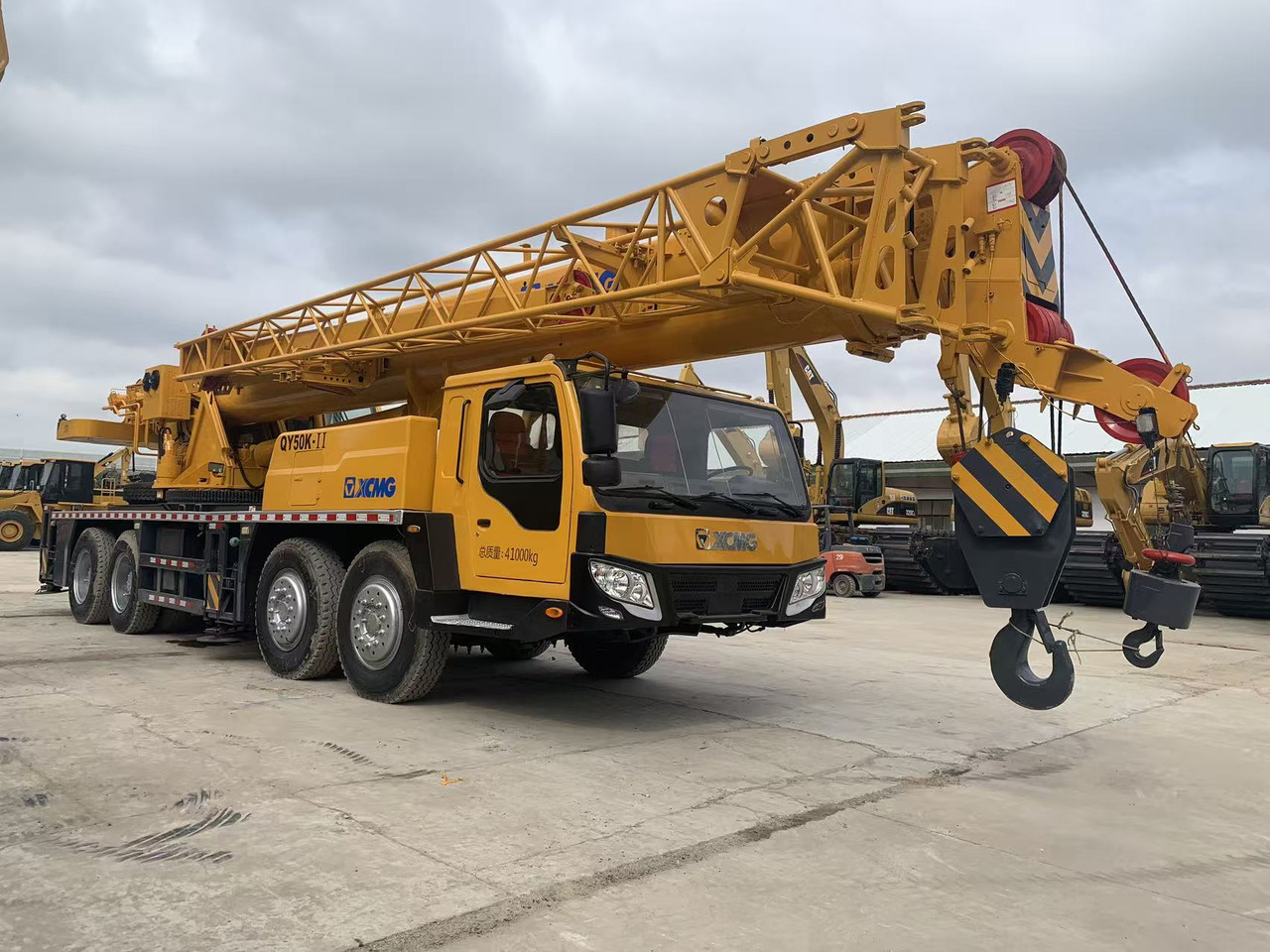 XCMG Truck Crane QY50K, QY65K, QY70K Good Price on Sale - Grue mobile: photos 1 XCMG Truck Crane QY50K, QY65K, QY70K Good Price on Sale - Grue mobile: photos 1
