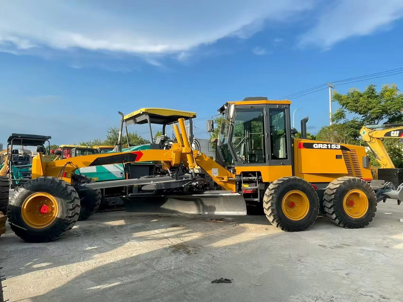 XCMG Used Motor Grader XCMG GR215 for Sale - Niveleuse: photos 1 XCMG Used Motor Grader XCMG GR215 for Sale - Niveleuse: photos 1