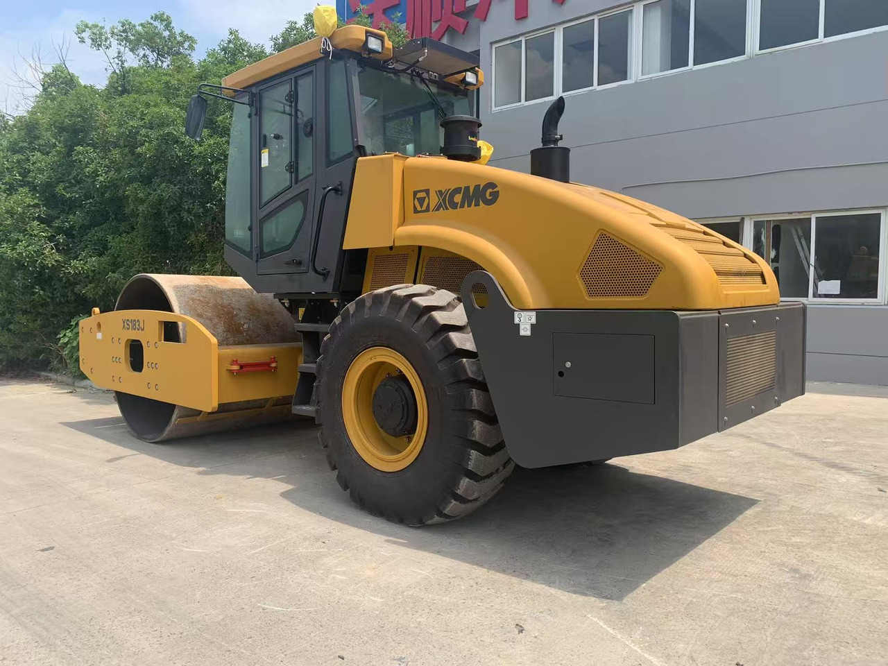 XCMG Vibratory Road roller XS183J Brand New Condition - Rouleau compresseur: photos 3 XCMG Vibratory Road roller XS183J Brand New Condition - Rouleau compresseur: photos 3