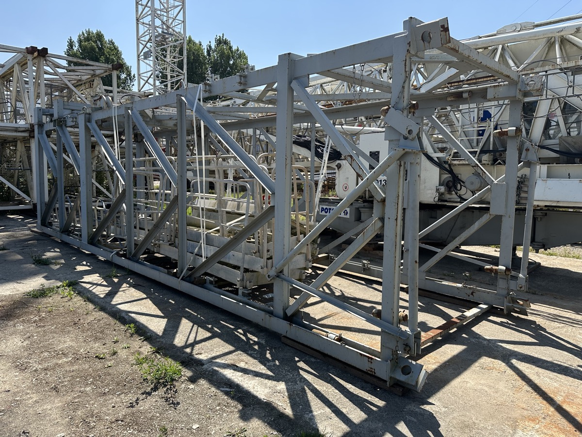 POTAIN T60A telescopic cage - Grue à tour: photos 2 POTAIN T60A telescopic cage - Grue à tour: photos 2