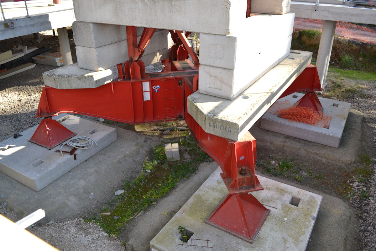 YongMao YONGMAO SST403-18T - Grue à tour: photos 3 YongMao YONGMAO SST403-18T - Grue à tour: photos 3