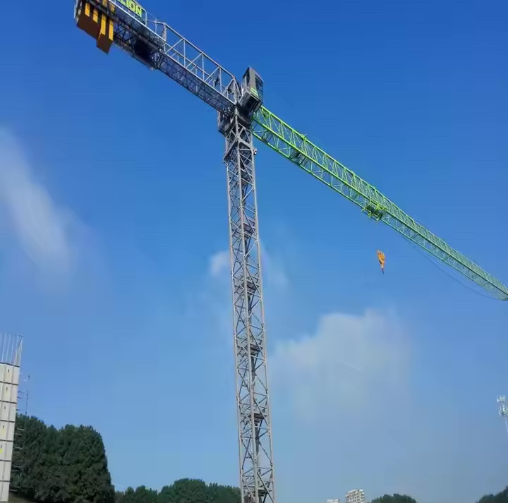 ZOOMLION T7020.12H - Grue à tour: photos 1 ZOOMLION T7020.12H - Grue à tour: photos 1