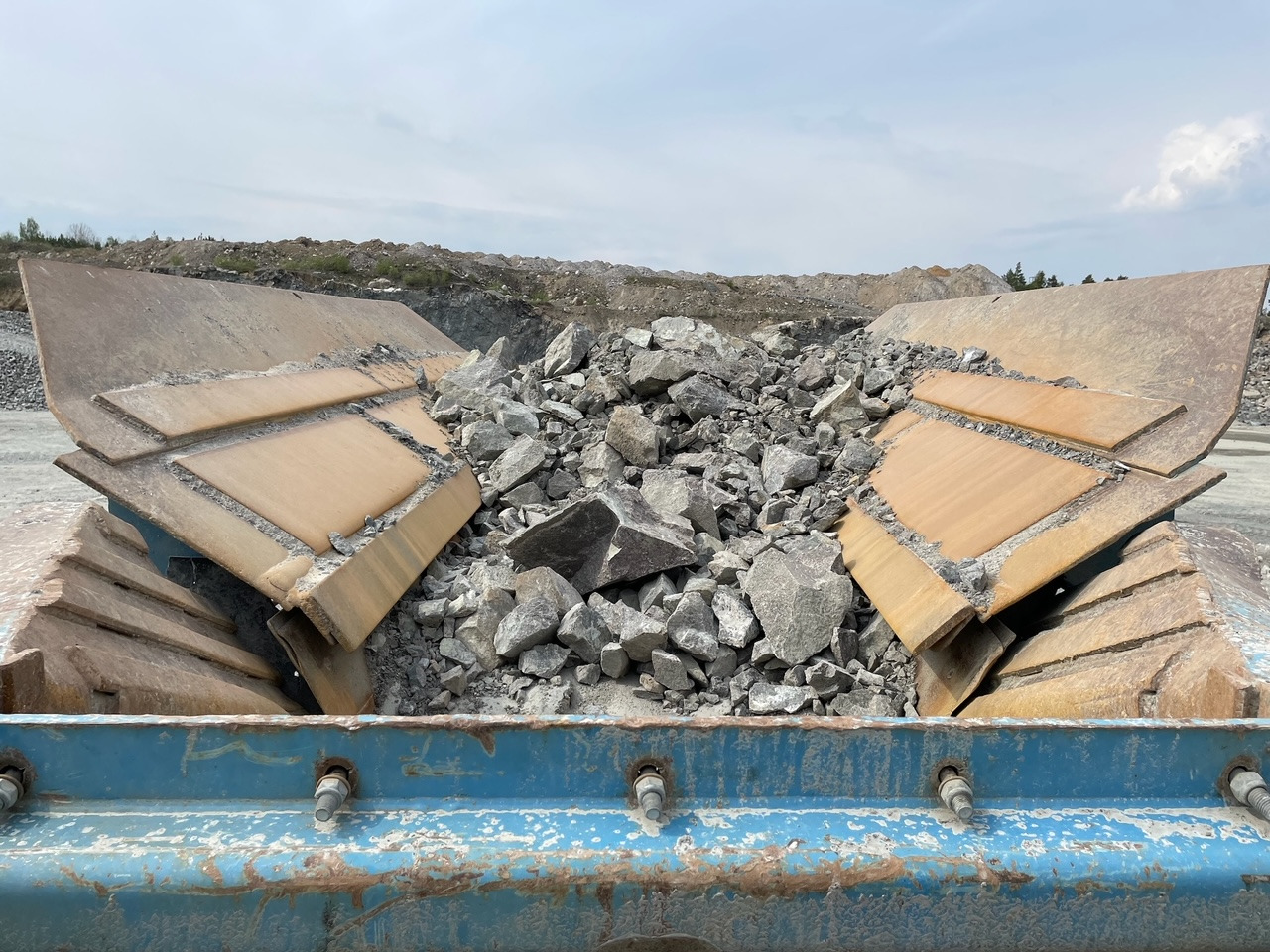 SANDVIK CM 1208 - Concasseur mobile: photos 4 SANDVIK CM 1208 - Concasseur mobile: photos 4