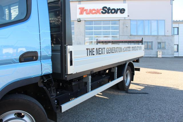 FUSO Canter 4C15E M - BATT. - Utilitaire plateau: photos 4 FUSO Canter 4C15E M - BATT. - Utilitaire plateau: photos 4