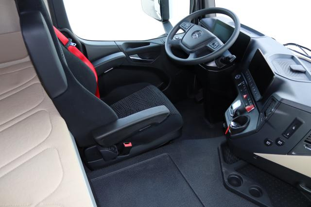 Châssis cabine Mercedes-Benz Actros 2543L EXII/EXIII, FL: photos 9