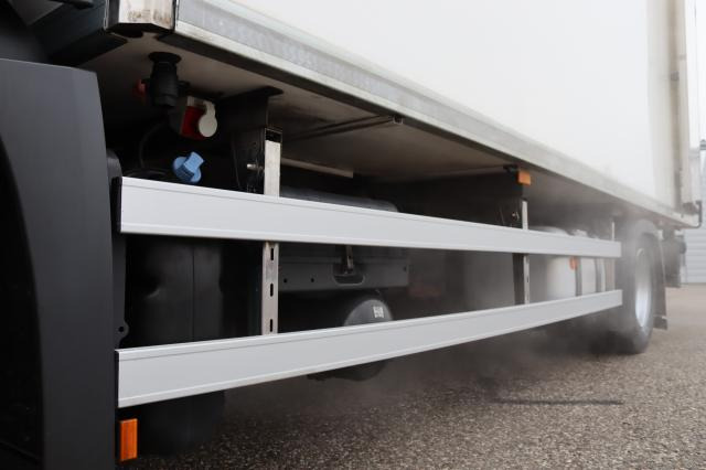 Mercedes-Benz Antos 1832 L - Camion frigorifique: photos 3 Mercedes-Benz Antos 1832 L - Camion frigorifique: photos 3