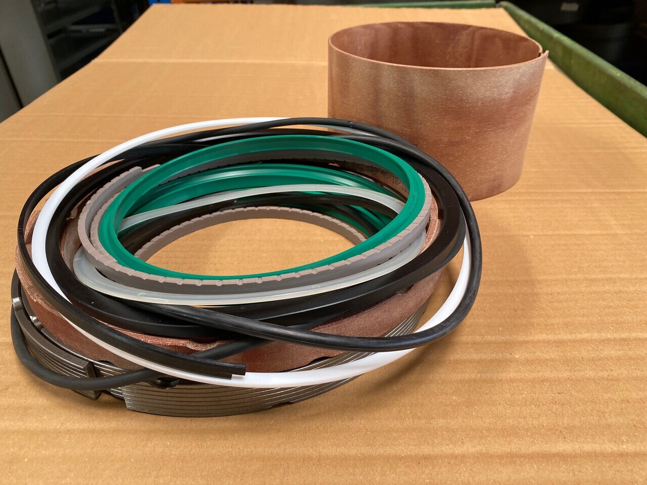 O&K Terex RH200 6050 Seal kit 4525933 1451699 502-0293 - Pièces de rechange: photos 1 O&K Terex RH200 6050 Seal kit 4525933 1451699 502-0293 - Pièces de rechange: photos 1