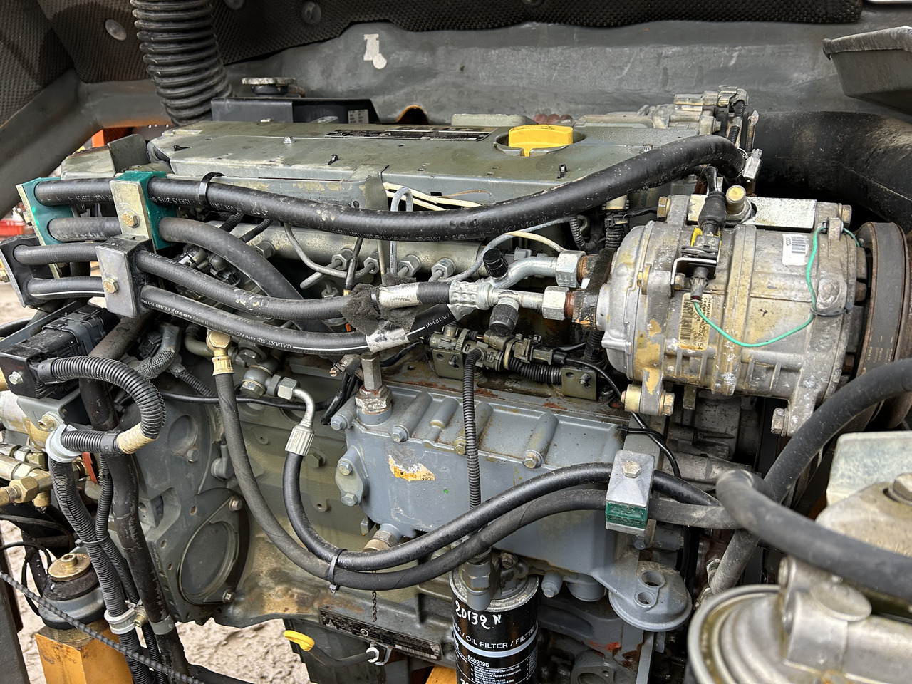 DEUTZ TCD 2013 L04 2V - Moteur pour Pelle: photos 2 DEUTZ TCD 2013 L04 2V - Moteur pour Pelle: photos 2