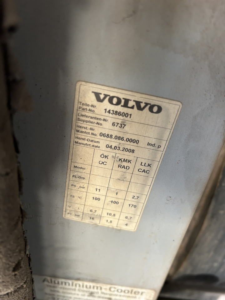 Volvo EW140C - Radiateur d'huile pour Pelle sur pneus: photos 5 Volvo EW140C - Radiateur d'huile pour Pelle sur pneus: photos 5