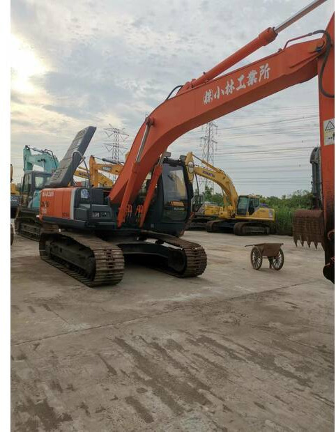 2020 Hitachi ZX200 - Pelle sur chenille: photos 5 2020 Hitachi ZX200 - Pelle sur chenille: photos 5