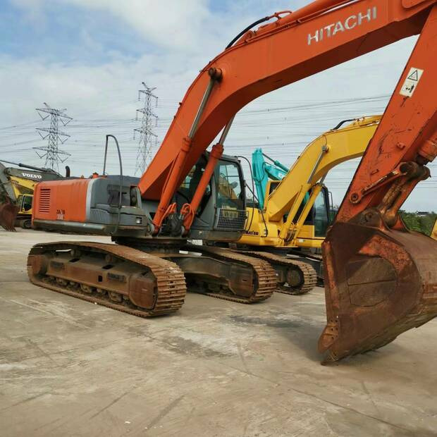 2020 Hitachi ZX350 - Pelle sur chenille: photos 2 2020 Hitachi ZX350 - Pelle sur chenille: photos 2
