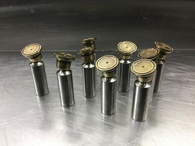 Liebherr A900 Li/A900 ZW/R900/R900 Li/A902 Li/R902 Li/R912 Li - Moteur et pièces: photos 1 Liebherr A900 Li/A900 ZW/R900/R900 Li/A902 Li/R902 Li/R912 Li - Moteur et pièces: photos 1