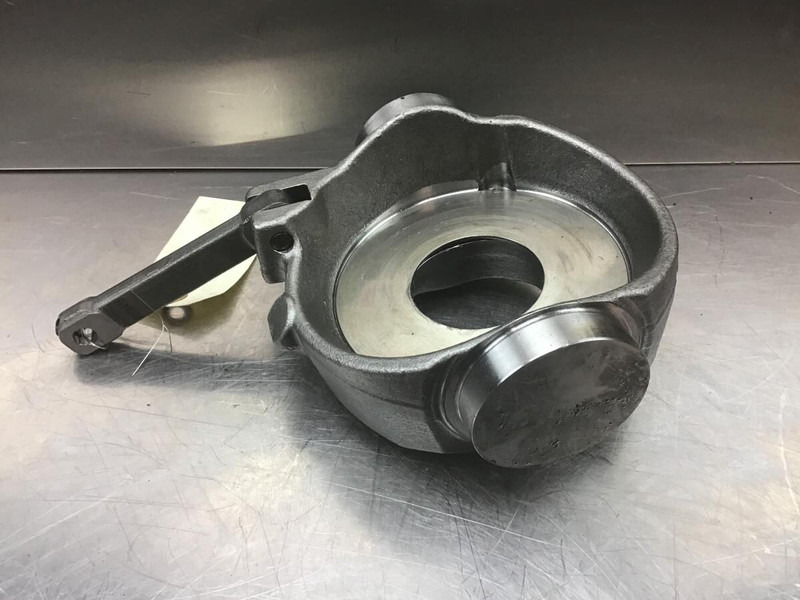 Liebherr A914C li / A934C Li / A924C Li - Fusée d'essieu: photos 2 Liebherr A914C li / A934C Li / A924C Li - Fusée d'essieu: photos 2