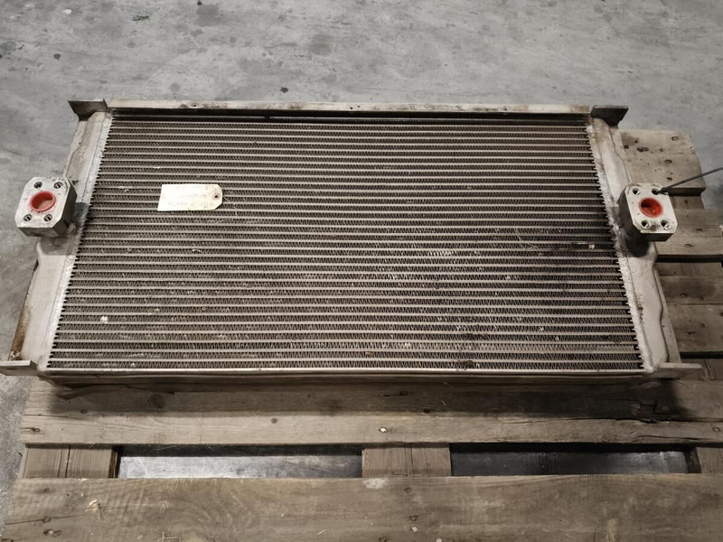 Liebherr Combined Radiator - Radiateur: photos 1 Liebherr Combined Radiator - Radiateur: photos 1