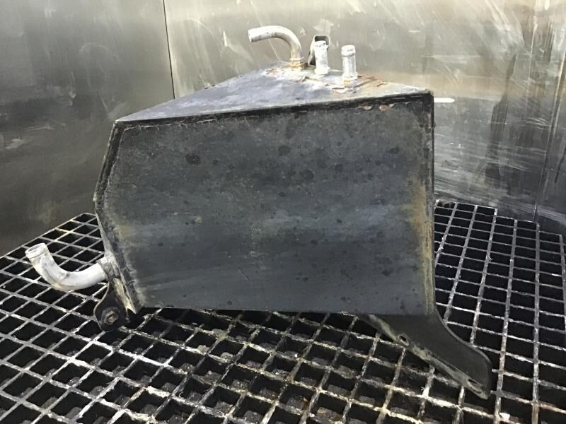 Liebherr Equalising Reservoir - Vase d'expansion: photos 2 Liebherr Equalising Reservoir - Vase d'expansion: photos 2