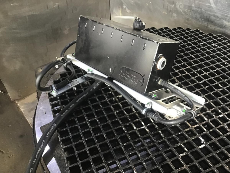 Liebherr Equalising Reservoir - Vase d'expansion: photos 2 Liebherr Equalising Reservoir - Vase d'expansion: photos 2