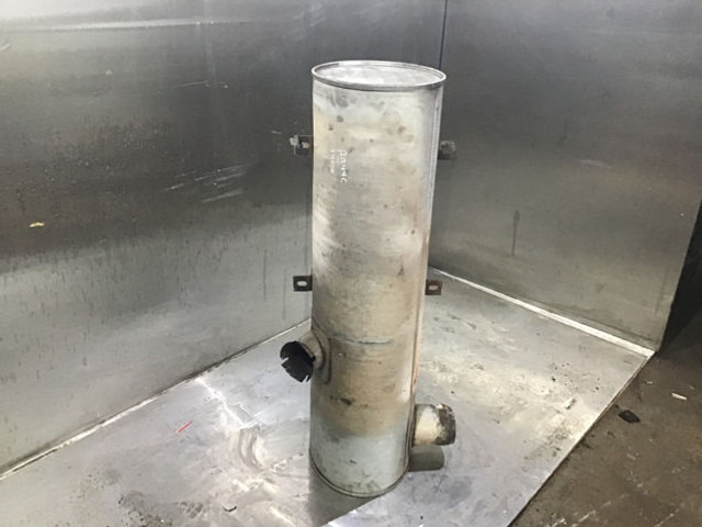 Liebherr Exhaust Silencer - Silencieux: photos 4 Liebherr Exhaust Silencer - Silencieux: photos 4