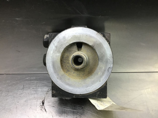 Liebherr Filter Head - Moteur et pièces: photos 1 Liebherr Filter Head - Moteur et pièces: photos 1