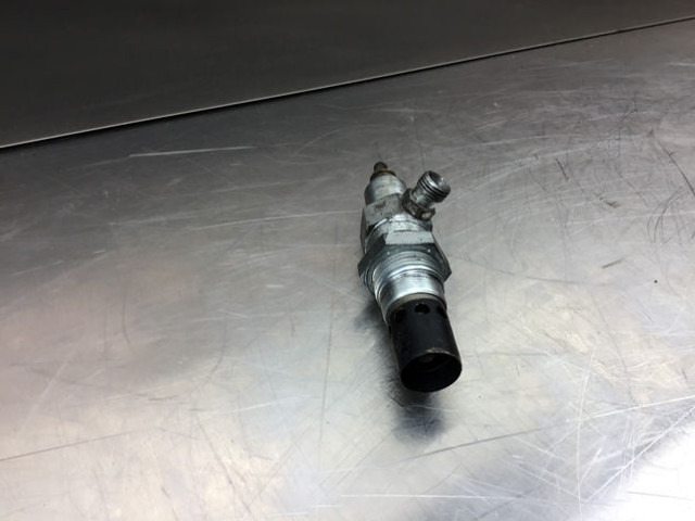 Liebherr Flame Glow Plug - Pompe à carburant: photos 5 Liebherr Flame Glow Plug - Pompe à carburant: photos 5