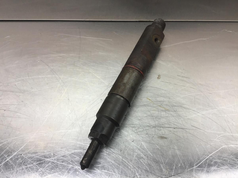 Liebherr Injection Nozzle 669 A2 - Filtre à carburant: photos 1 Liebherr Injection Nozzle 669 A2 - Filtre à carburant: photos 1