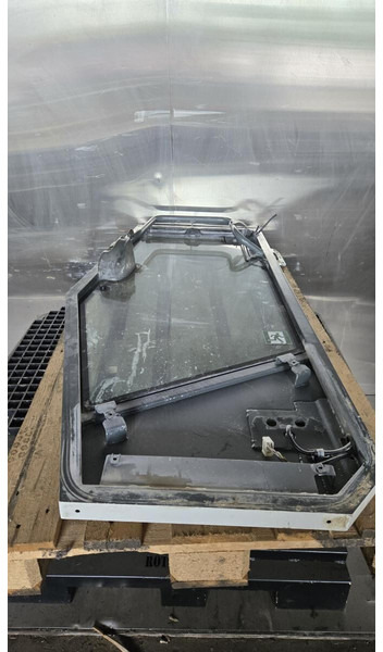 Liebherr - Portière et pièces: photos 1 Liebherr - Portière et pièces: photos 1