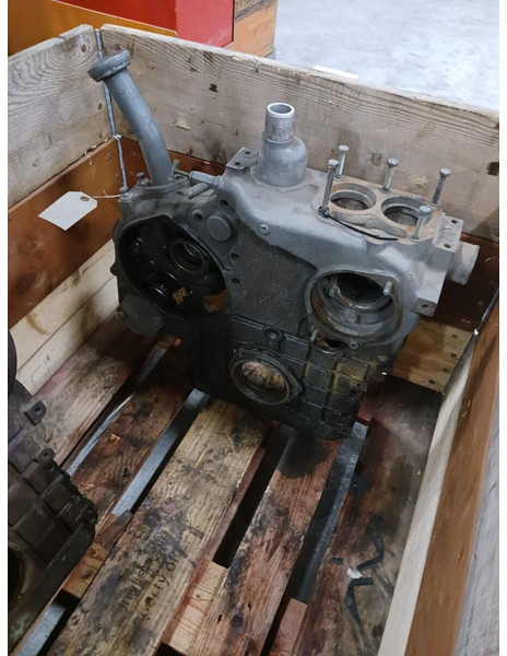 Liebherr Power Support Unit - Moteur et pièces: photos 1 Liebherr Power Support Unit - Moteur et pièces: photos 1