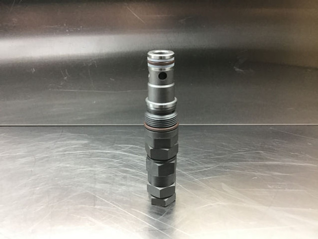 Liebherr Pressure Limiting Valve - Moteur et pièces: photos 1 Liebherr Pressure Limiting Valve - Moteur et pièces: photos 1