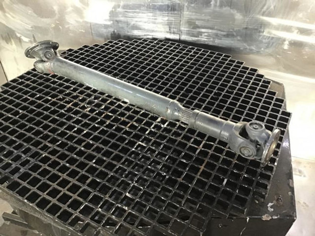 Liebherr Propeller Shaft - Demi arbre: photos 1 Liebherr Propeller Shaft - Demi arbre: photos 1