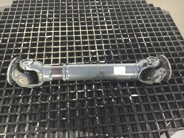 Liebherr Propellor Shaft - Demi arbre: photos 1 Liebherr Propellor Shaft - Demi arbre: photos 1