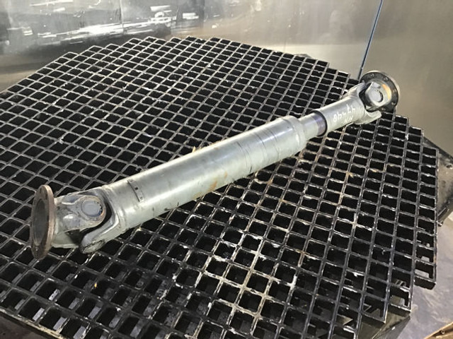 Liebherr Propellor Shaft - Demi arbre: photos 3 Liebherr Propellor Shaft - Demi arbre: photos 3