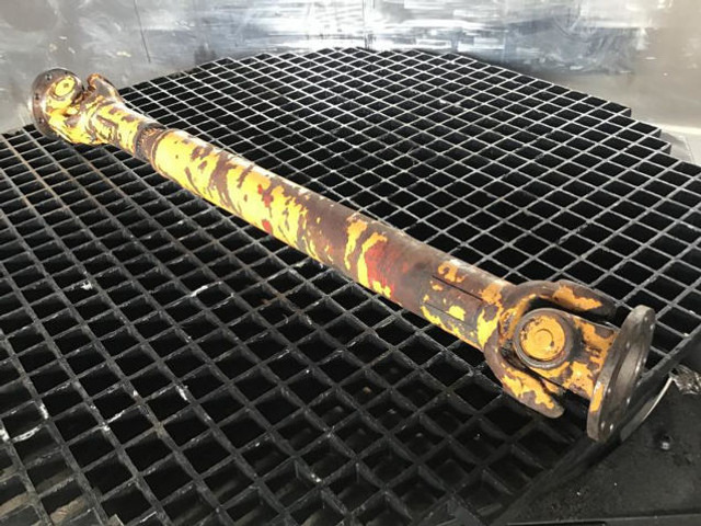 Liebherr Propellor Shaft - Demi arbre: photos 2 Liebherr Propellor Shaft - Demi arbre: photos 2