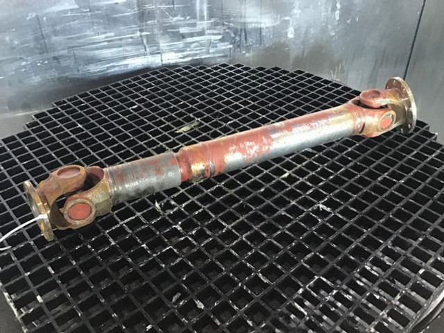 Liebherr Propellor Shaft - Demi arbre: photos 1 Liebherr Propellor Shaft - Demi arbre: photos 1