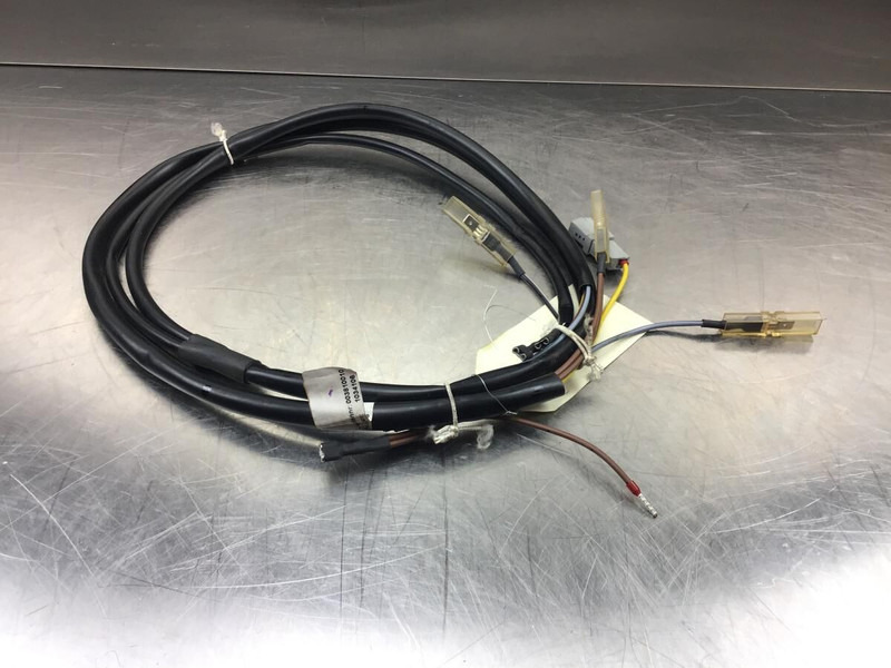 Liebherr R912 Li / R902 Li - Câble/ Fil: photos 1 Liebherr R912 Li / R902 Li - Câble/ Fil: photos 1