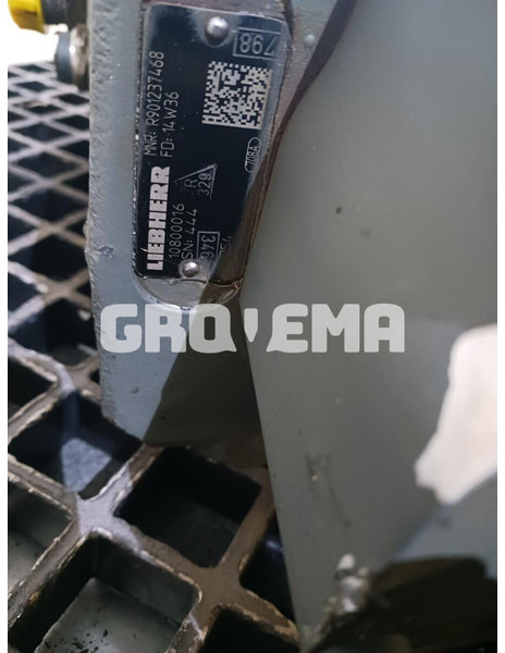 Liebherr R946 LC / R946 LC-V / R946 NLC / R946 S-HD / R946 / R946 VH-HD - Hydraulique: photos 3 Liebherr R946 LC / R946 LC-V / R946 NLC / R946 S-HD / R946 / R946 VH-HD - Hydraulique: photos 3