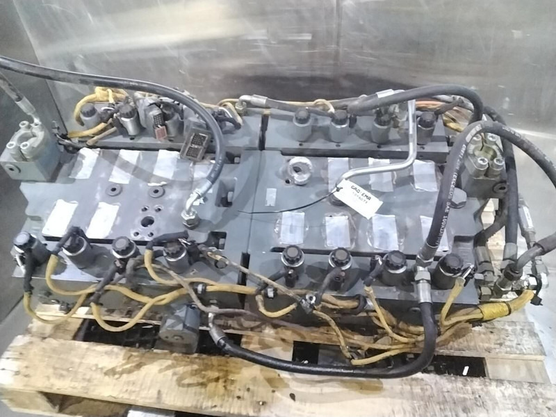 Liebherr R974 HD / R974 Li / R974B / R974B HD Litronic / R974C - Hydraulique: photos 2 Liebherr R974 HD / R974 Li / R974B / R974B HD Litronic / R974C - Hydraulique: photos 2