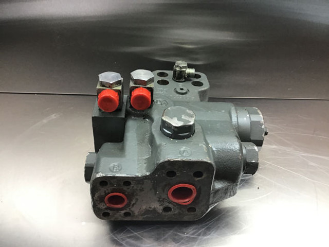 Valve Liebherr Safety Valve: photos 11