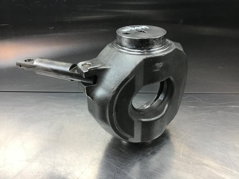 Liebherr Swivel Yoke - Fusée d'essieu: photos 2 Liebherr Swivel Yoke - Fusée d'essieu: photos 2