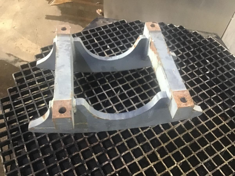 Liebherr Track Guide - Chenille: photos 1 Liebherr Track Guide - Chenille: photos 1