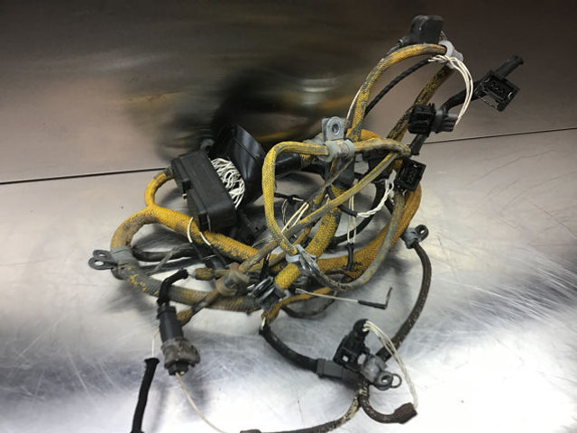 Liebherr Wiring Harness - Câble/ Fil: photos 3 Liebherr Wiring Harness - Câble/ Fil: photos 3