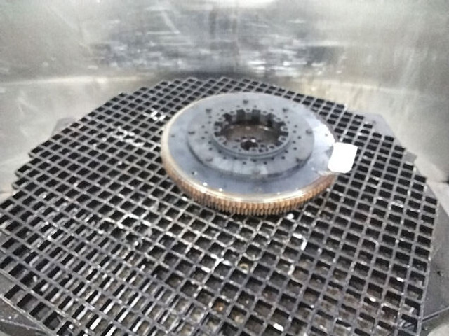 Liebherr flywheel - Volant moteur: photos 4 Liebherr flywheel - Volant moteur: photos 4