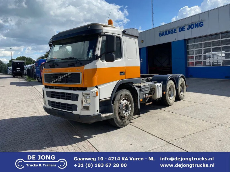 Volvo FM 440 6x4 / Hooklift and Tractor / Hub Reduction - Tracteur routier: photos 1 Volvo FM 440 6x4 / Hooklift and Tractor / Hub Reduction - Tracteur routier: photos 1