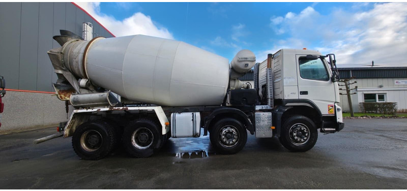 Volvo FMX 410 9m3 + LIEBHERR - Camion malaxeur: photos 4 Volvo FMX 410 9m3 + LIEBHERR - Camion malaxeur: photos 4