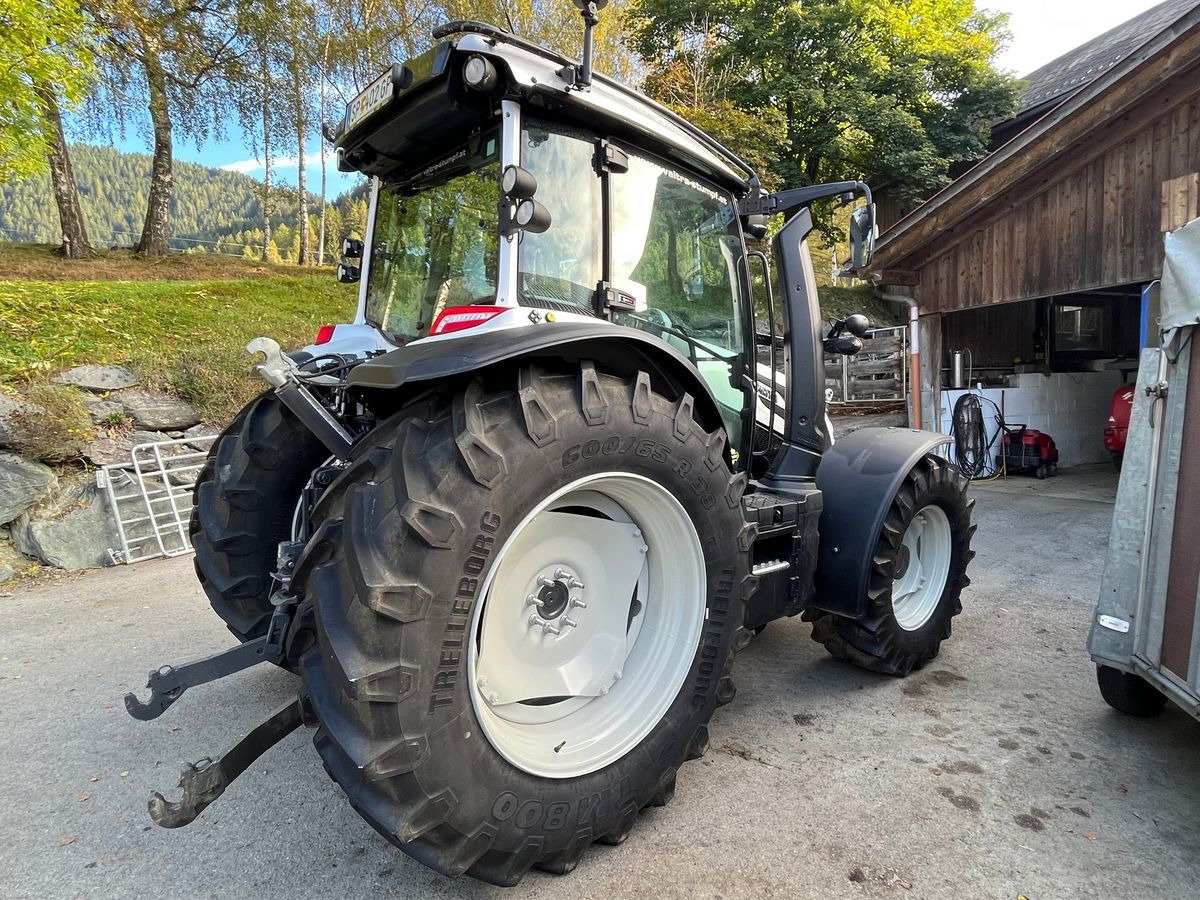 Valtra G135 VERSU - Tracteur agricole: photos 4 Valtra G135 VERSU - Tracteur agricole: photos 4