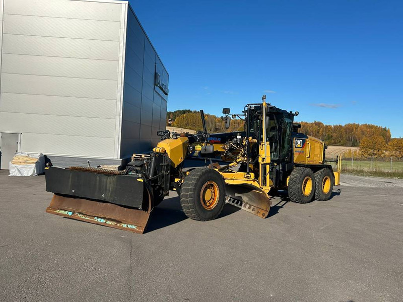 Cat 140 M 3 AWD - Niveleuse: photos 1 Cat 140 M 3 AWD - Niveleuse: photos 1