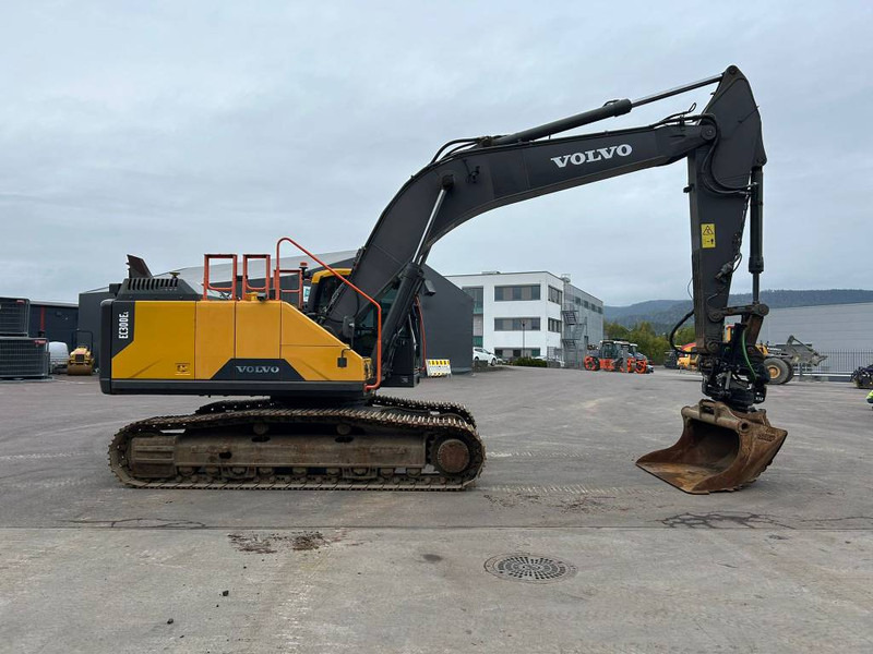 Pelle sur chenille Volvo EC 300 EL: photos 6