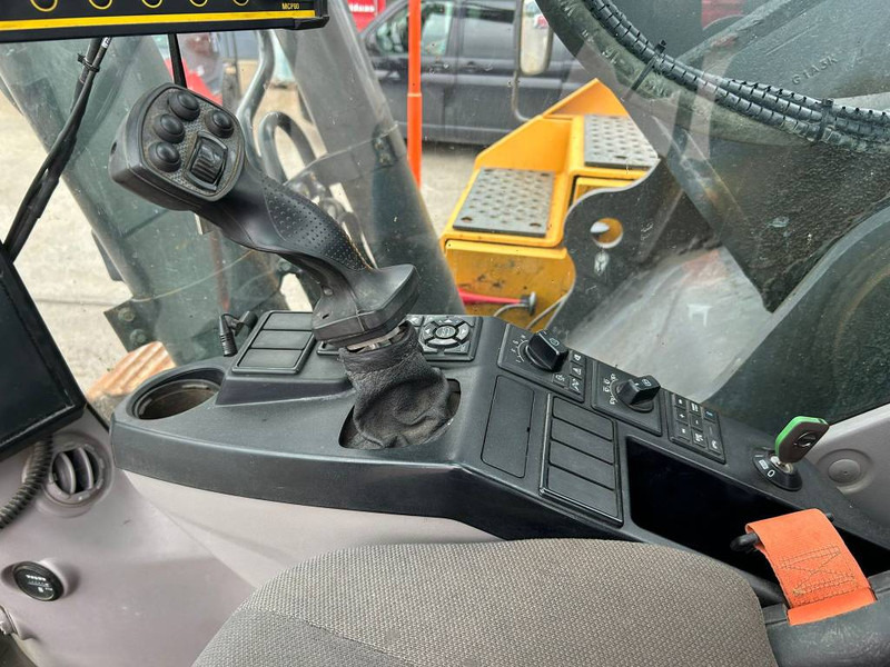 Pelle sur chenille Volvo EC 300 EL: photos 9
