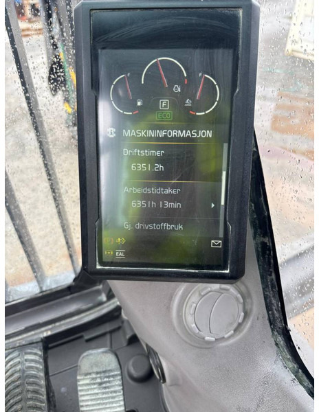 Pelle sur chenille Volvo EW 220 E TUNNEL: photos 6