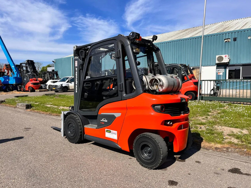 Linde H35T-01 - Chariot élévateur à gaz: photos 5 Linde H35T-01 - Chariot élévateur à gaz: photos 5