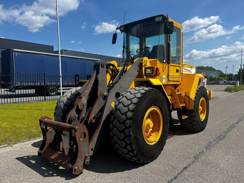 Volvo L70C - Chargeuse sur pneus: photos 3 Volvo L70C - Chargeuse sur pneus: photos 3